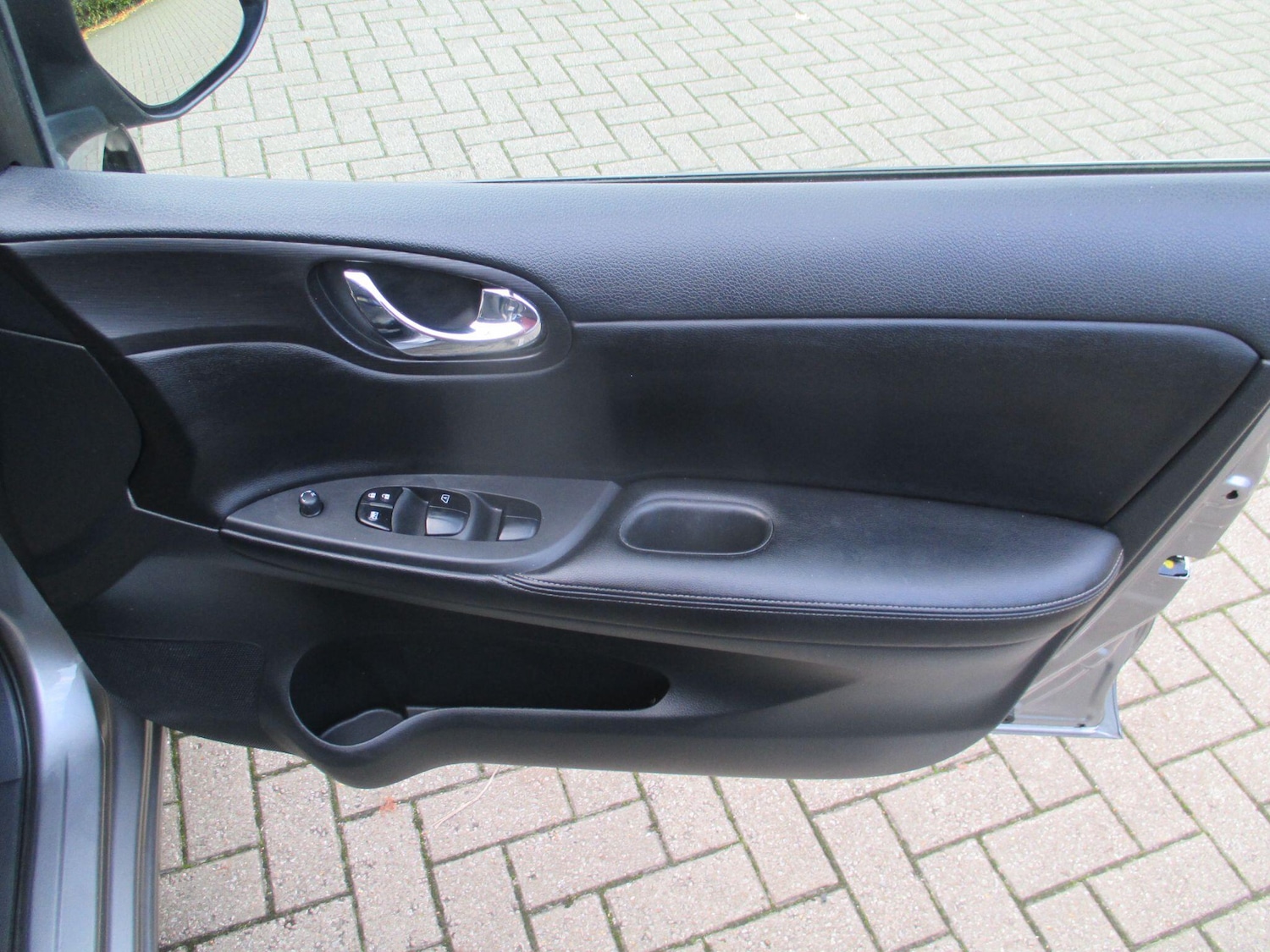 Used Nissan Pulsar 2016 for sale - 76422875: Photo 48