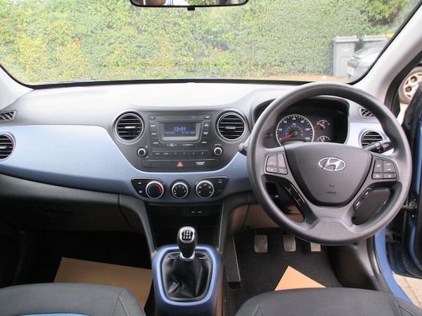 Used Hyundai i10 2017 for sale - 76121586: Photo 11