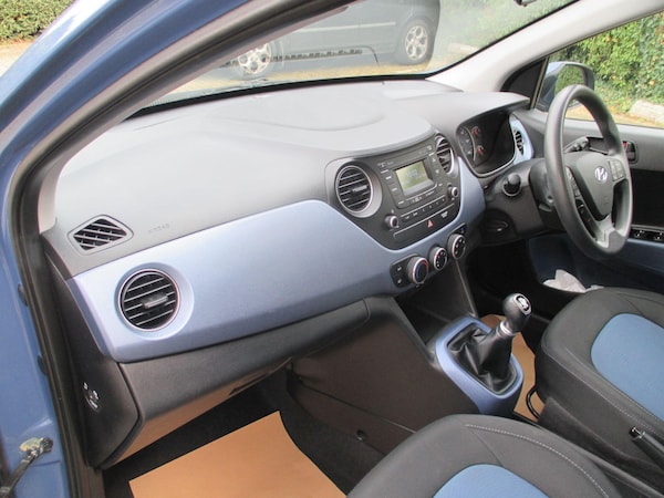 Used Hyundai i10 2017 for sale - 76121586: Photo 12