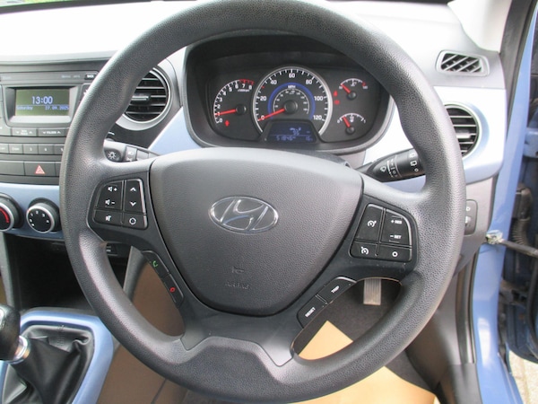Used Hyundai i10 2017 for sale - 76121586: Photo 13