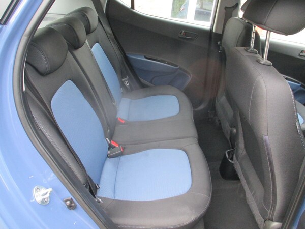 Used Hyundai i10 2017 for sale - 76121586: Photo 32