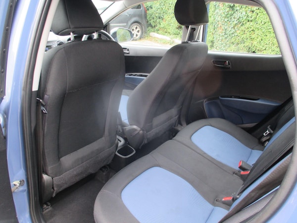 Used Hyundai i10 2017 for sale - 76121586: Photo 33