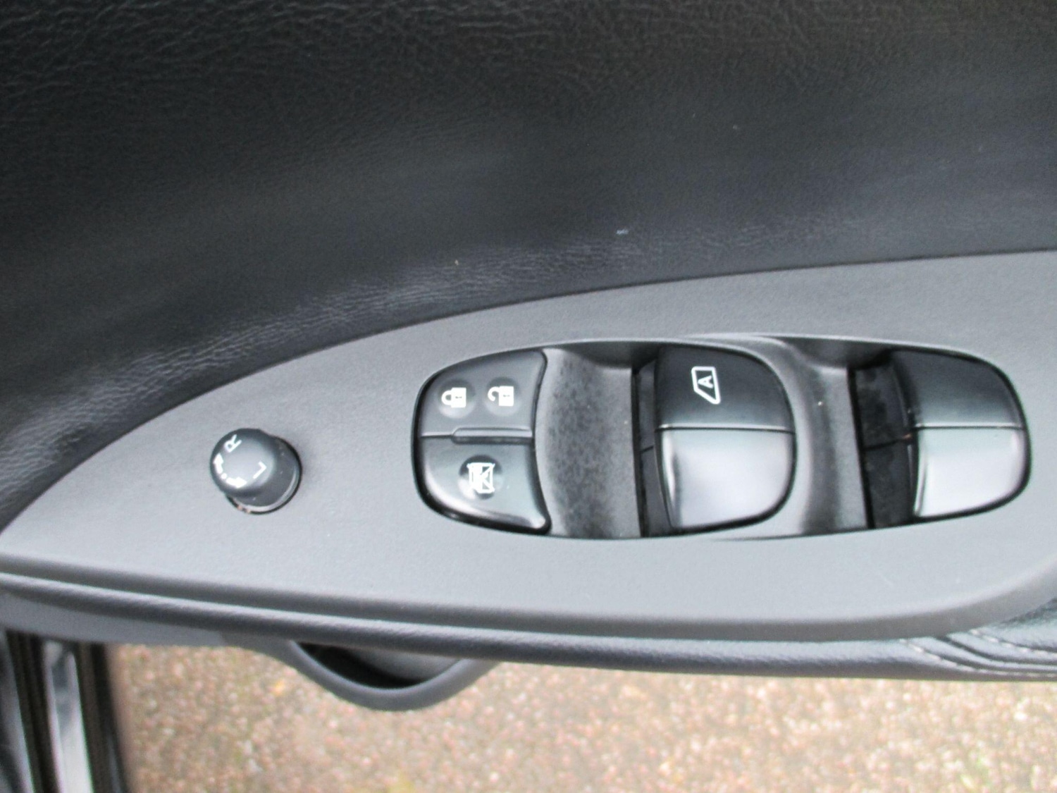 Used Nissan Pulsar 2016 for sale - 77524291: Photo 40