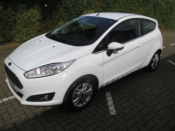 Used Ford Fiesta 2015 for sale - 75914719: Photo