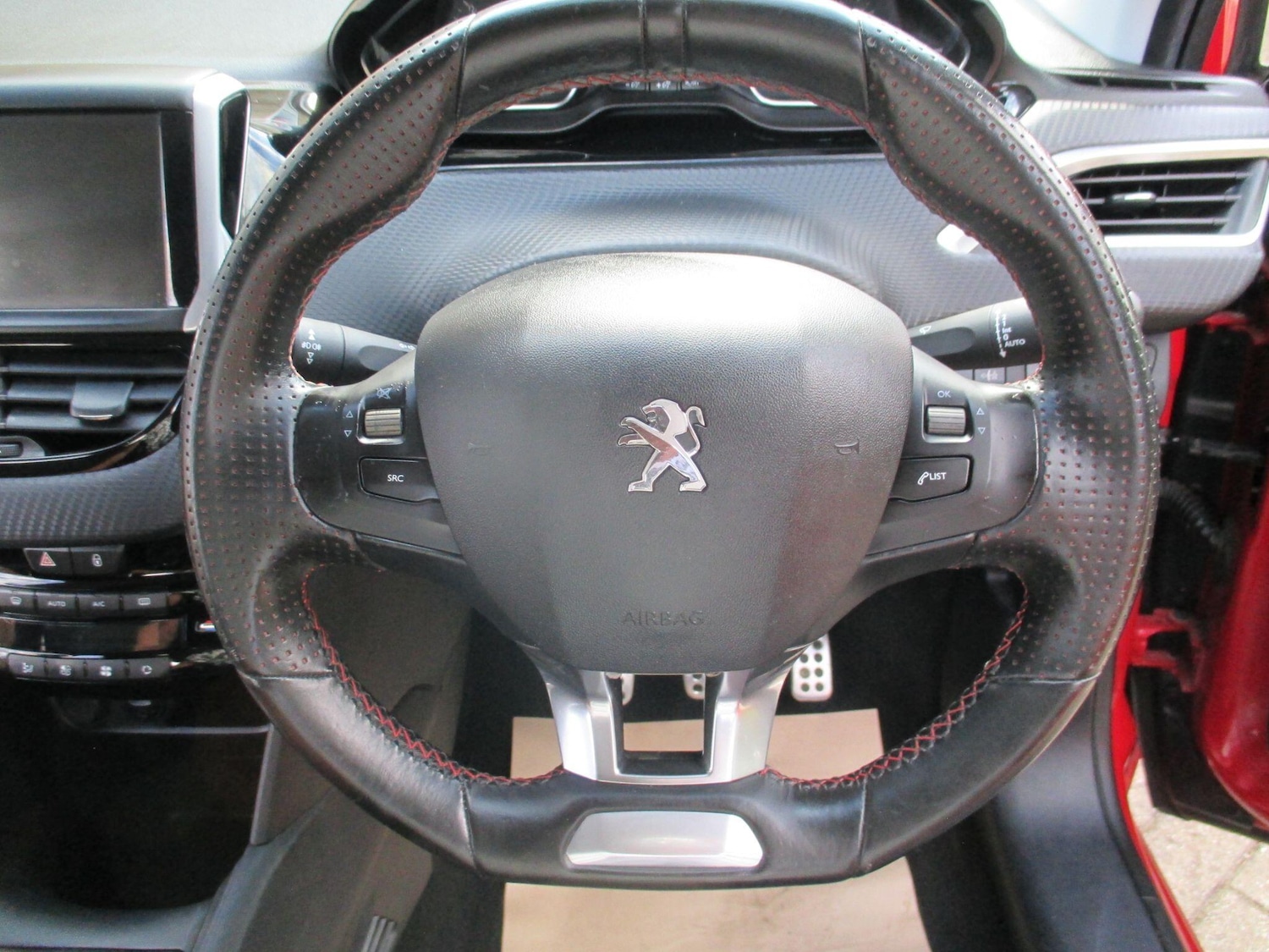 Used Peugeot 208 2015 for sale - 76975428: Photo 17