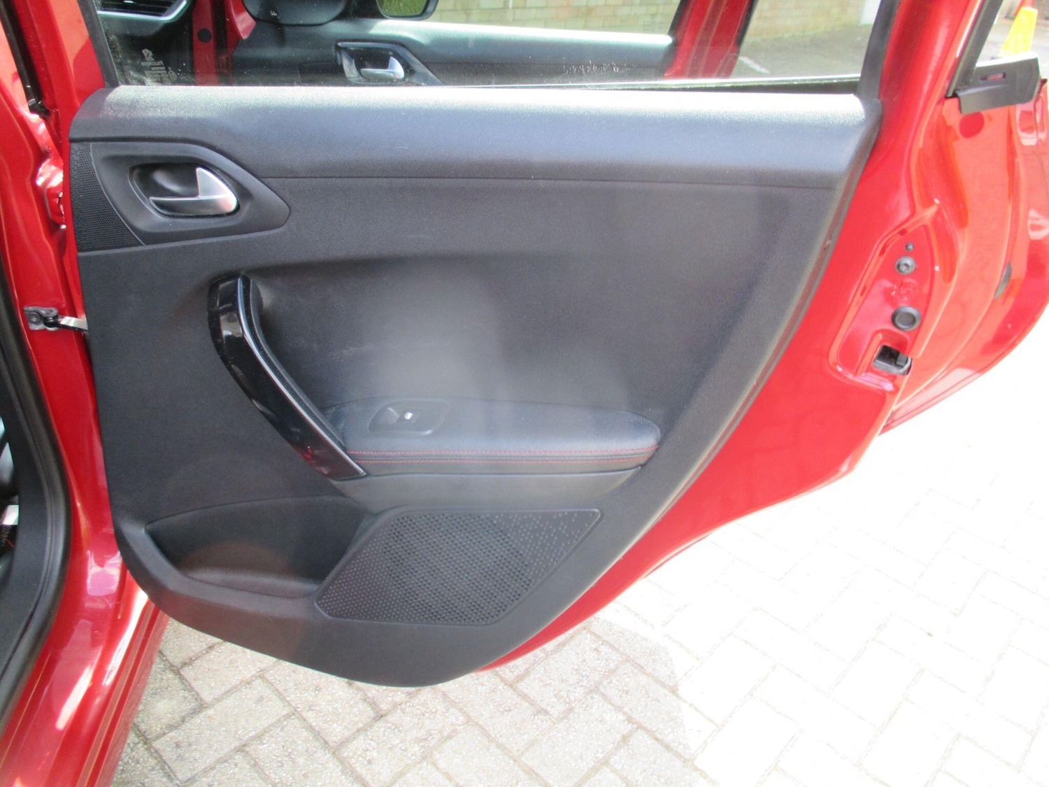 Used Peugeot 208 2015 for sale - 76975428: Photo 38