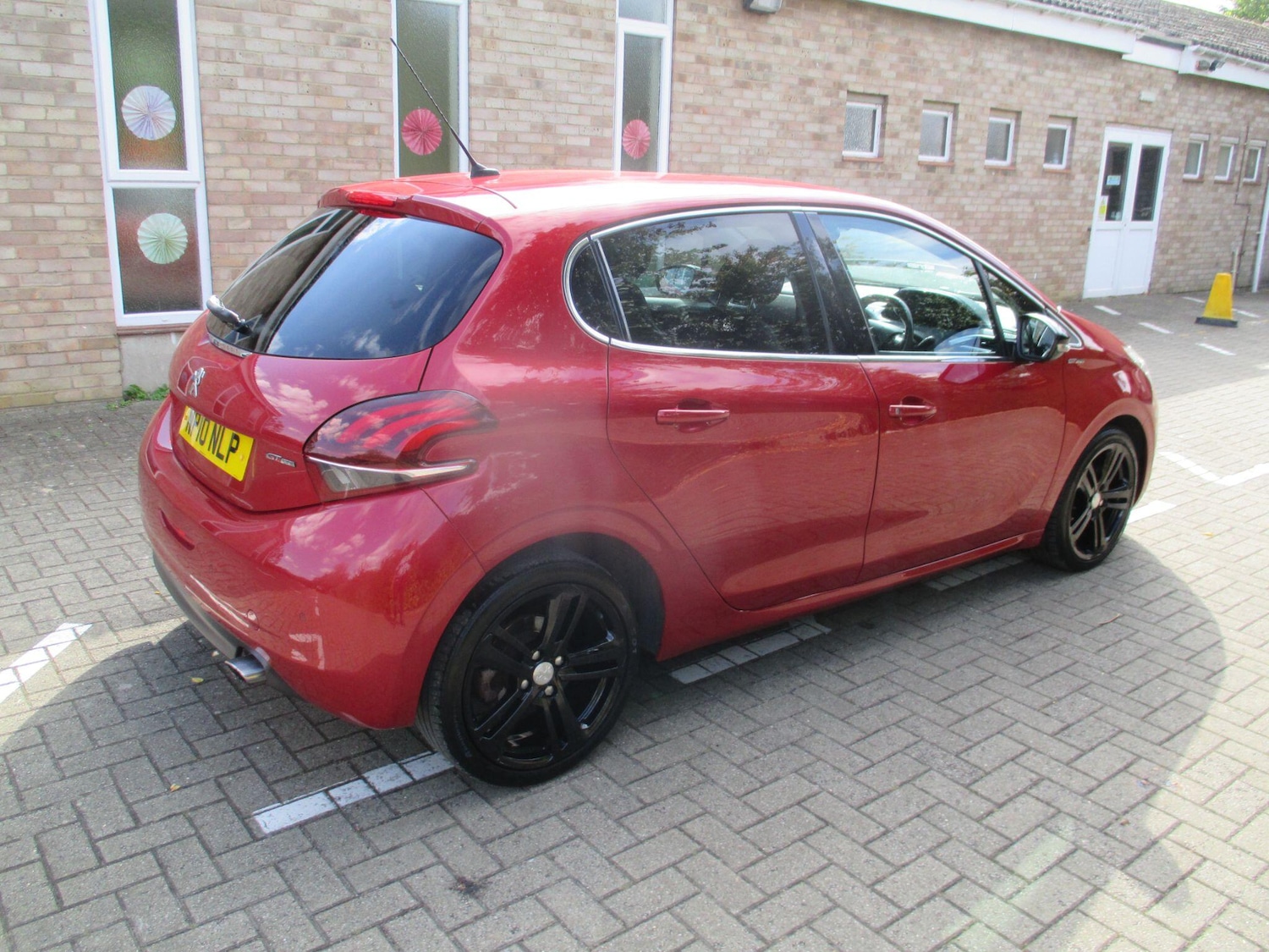 Used Peugeot 208 2015 for sale - 76975428: Photo 5