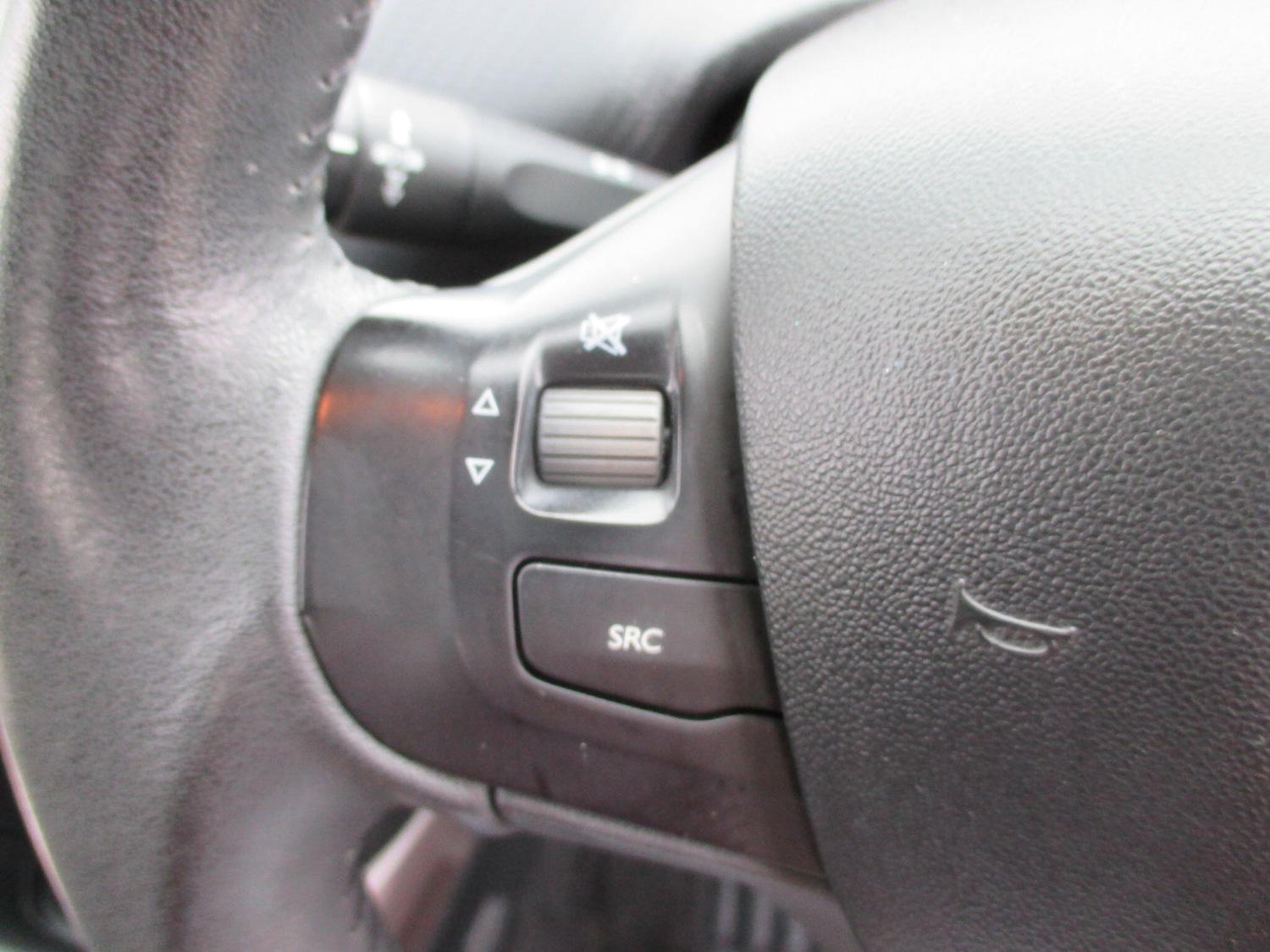 Used Peugeot 2008 2016 for sale - 77202716: Photo 30