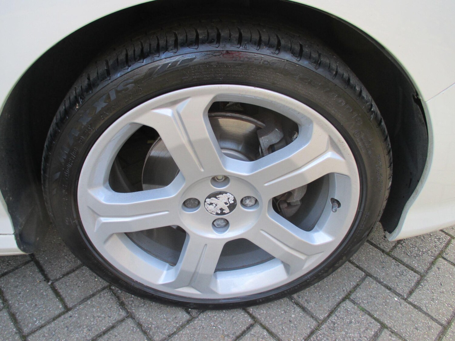 Used Peugeot 308 2013 for sale - 77839310: Photo 15