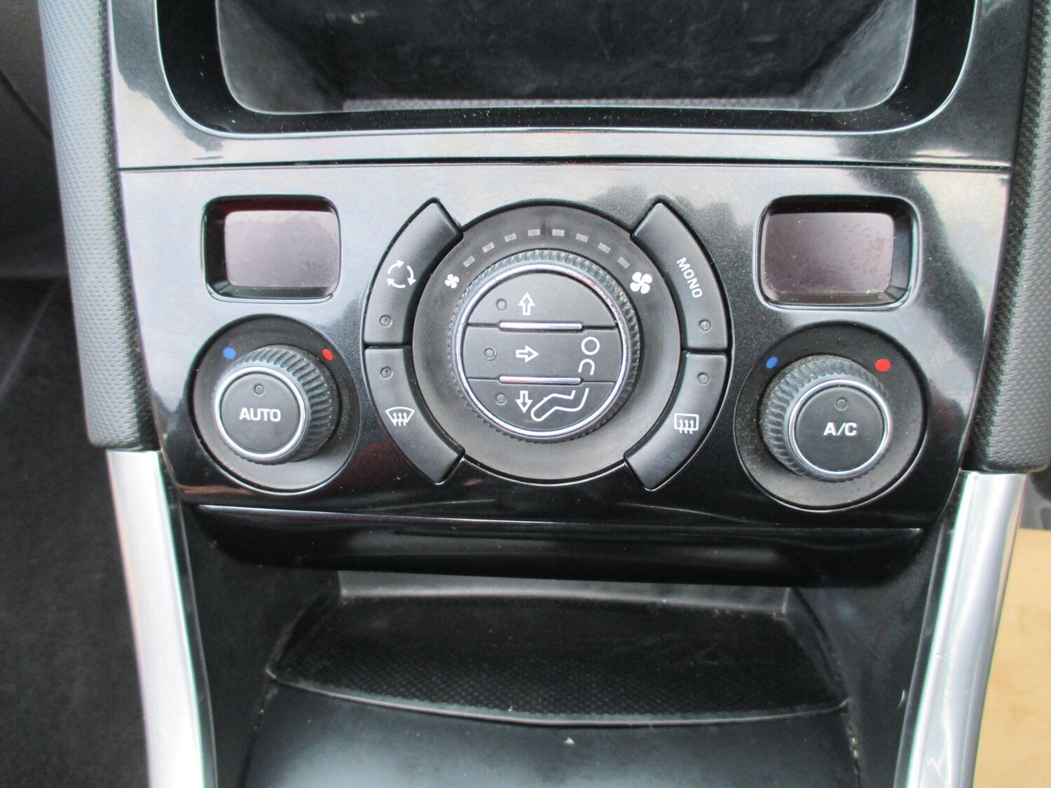 Used Peugeot 308 2013 for sale - 77839310: Photo 23