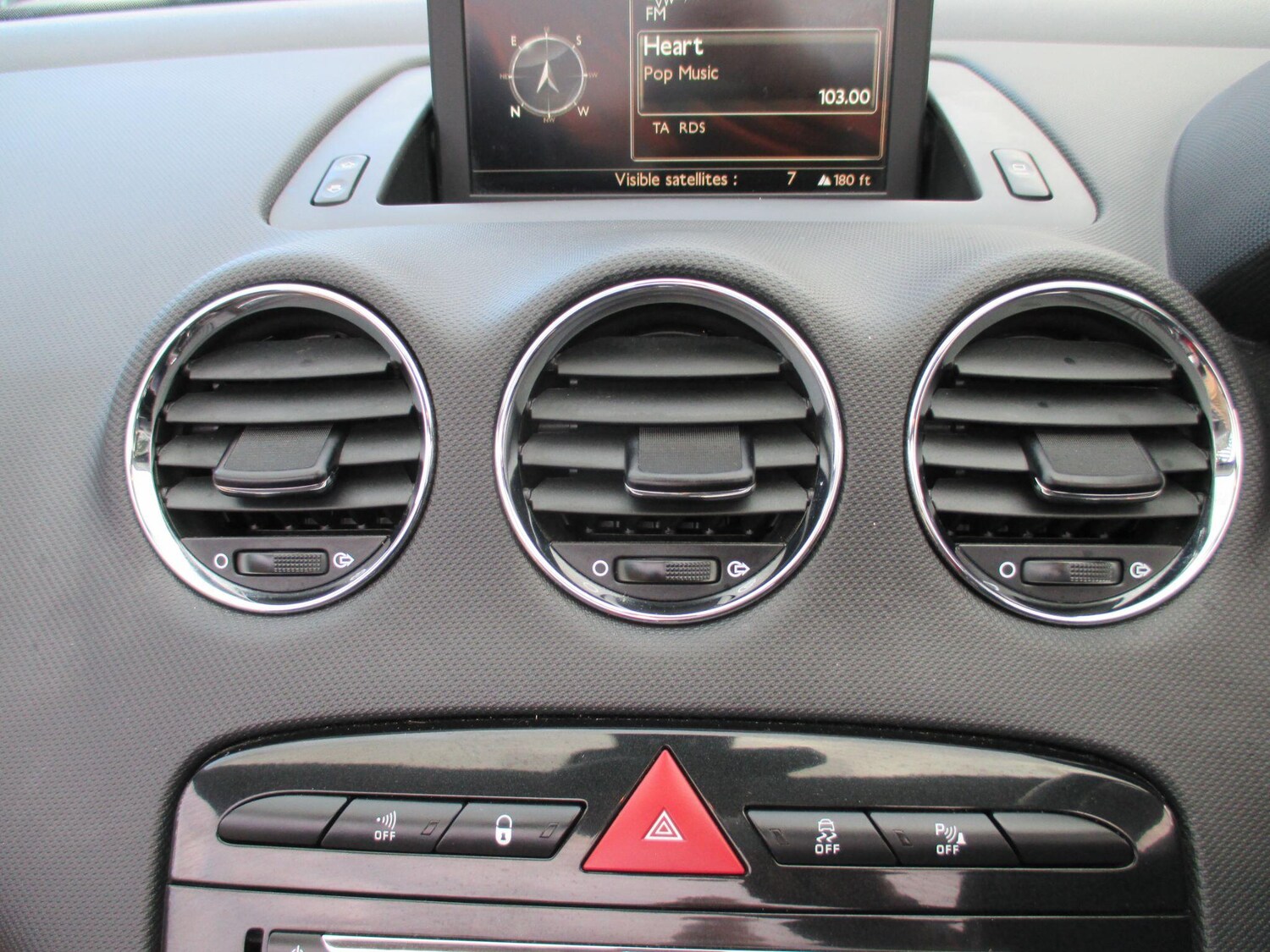 Used Peugeot 308 2013 for sale - 77839310: Photo 44