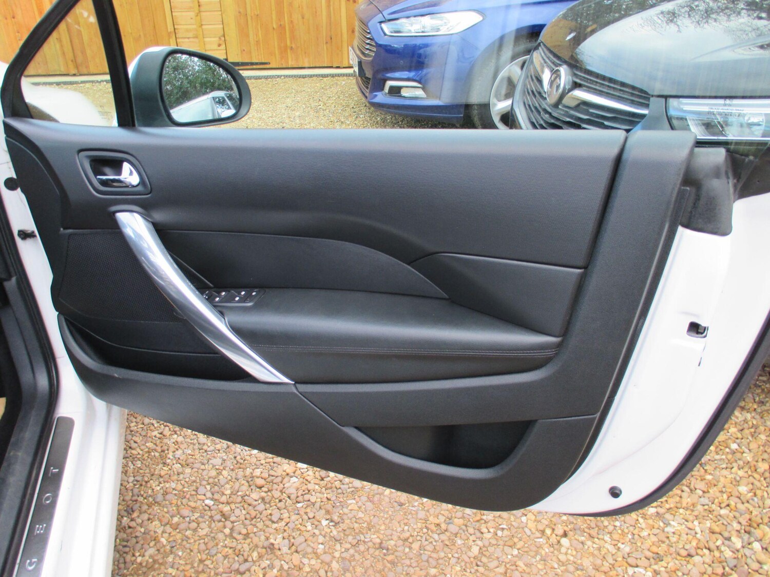 Used Peugeot 308 2013 for sale - 77839310: Photo 48