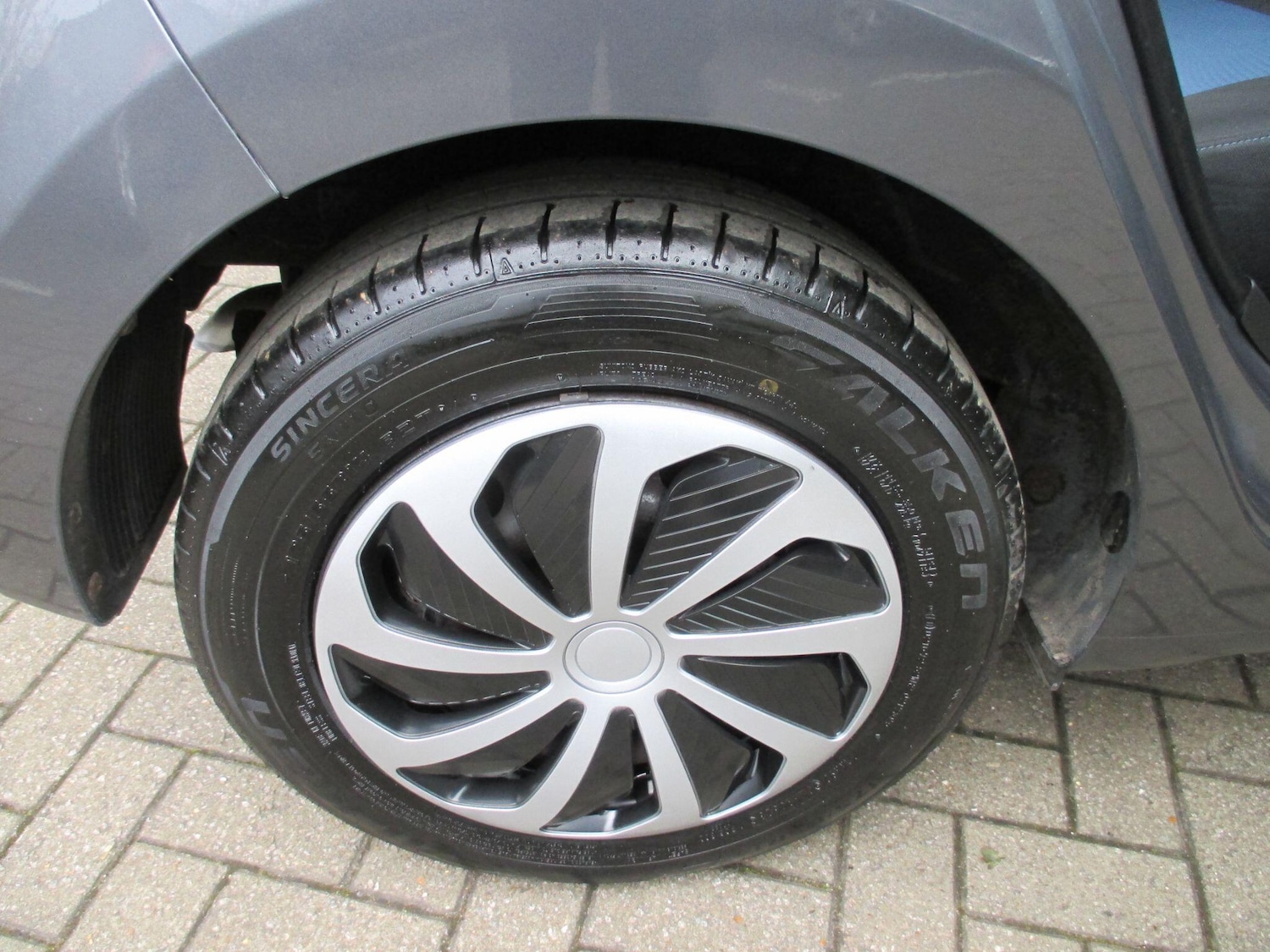 Used Hyundai i10 2014 for sale - 78072121: Photo 10