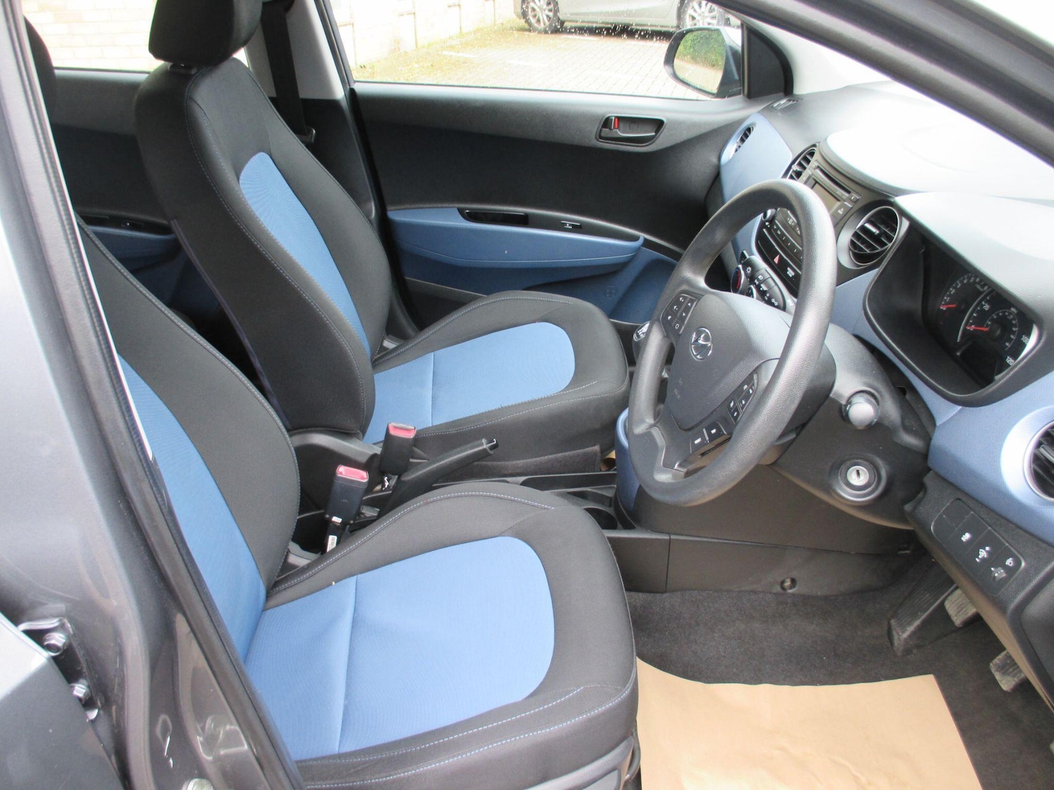 Used Hyundai i10 2014 for sale - 78072121: Photo 23