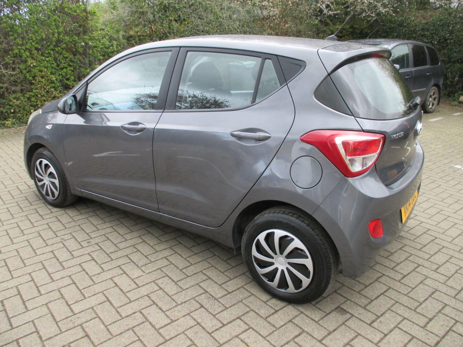 Used Hyundai i10 2014 for sale - 78072121: Photo 8