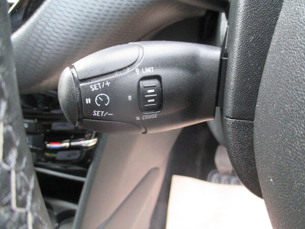 Used Peugeot 208 2019 for sale - 75751689: Photo 33