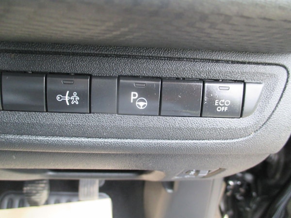 Used Peugeot 208 2019 for sale - 75751689: Photo 36