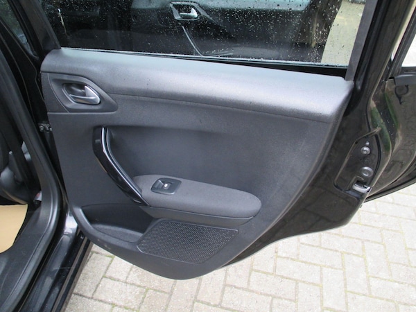 Used Peugeot 208 2019 for sale - 75751689: Photo 37