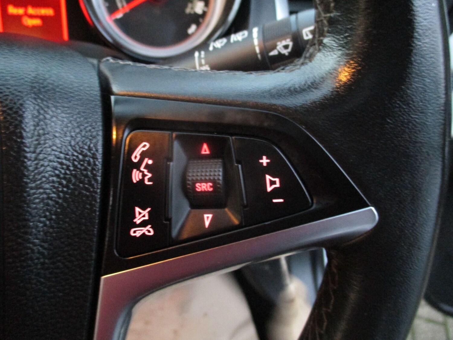 Used Vauxhall Astra 2014 for sale - 76440656: Photo 30