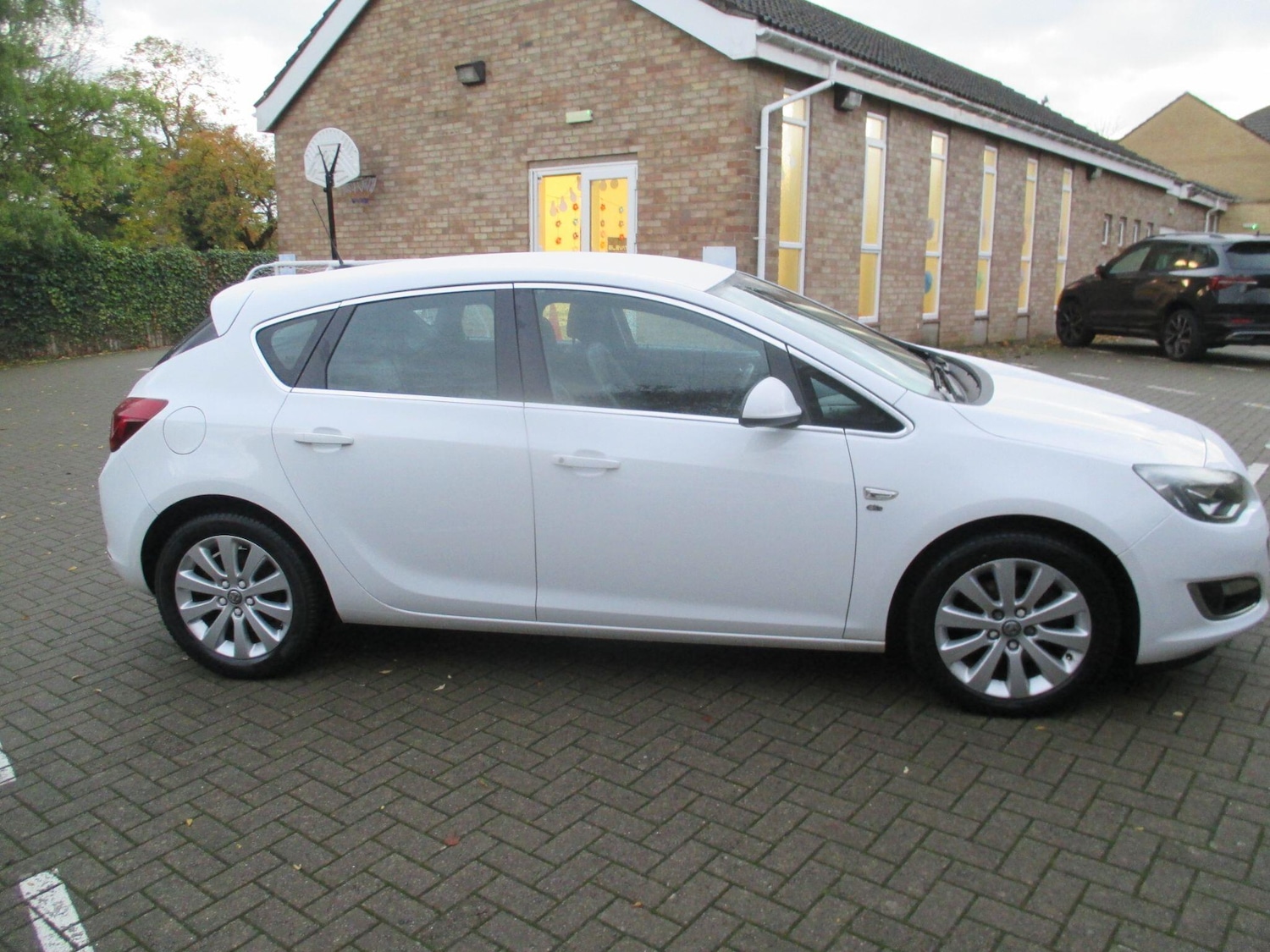 Used Vauxhall Astra 2014 for sale - 76440656: Photo 6