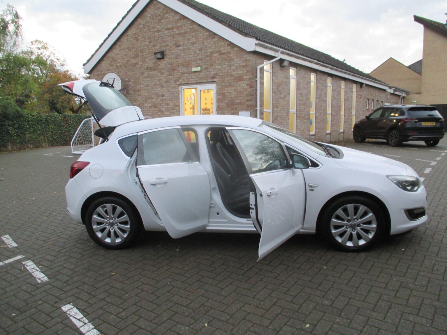 Used Vauxhall Astra 2014 for sale - 76440656: Photo 9