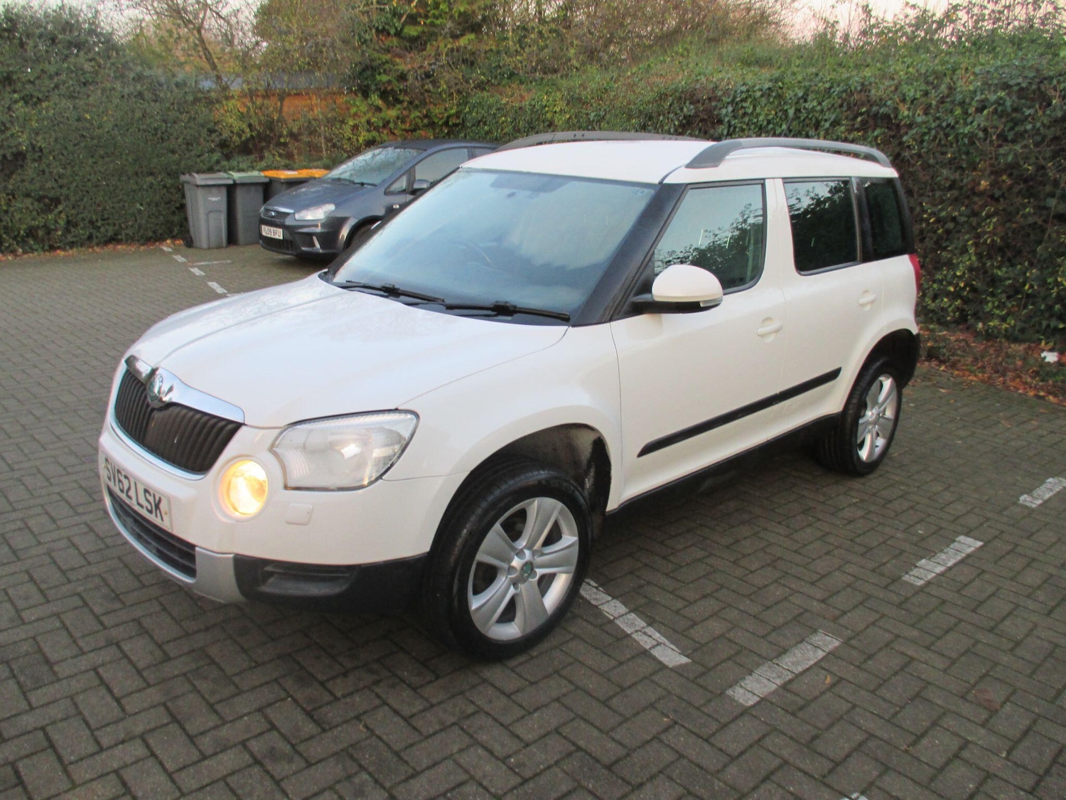 Used Skoda Yeti 2012 for sale - 76667235: Photo 2