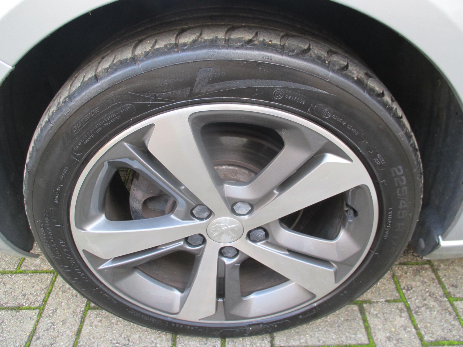 Used Peugeot 308 2014 for sale - 76215229: Photo 11