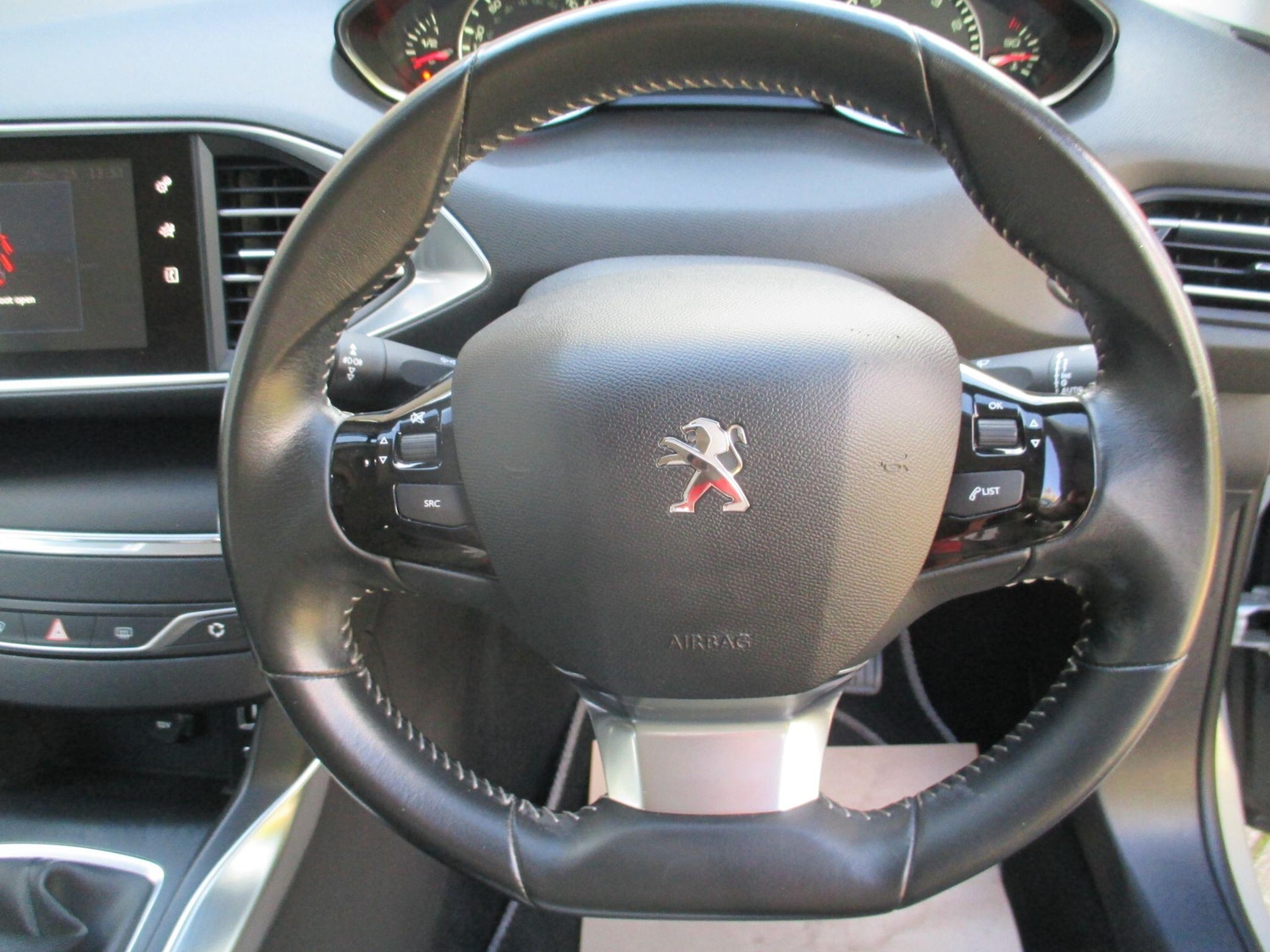 Used Peugeot 308 2014 for sale - 76215229: Photo 16