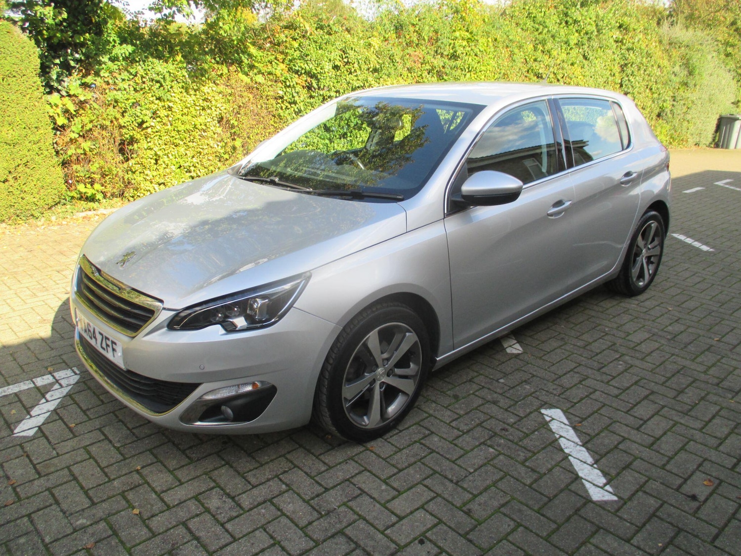 Used Peugeot 308 2014 for sale - 76215229: Photo 2