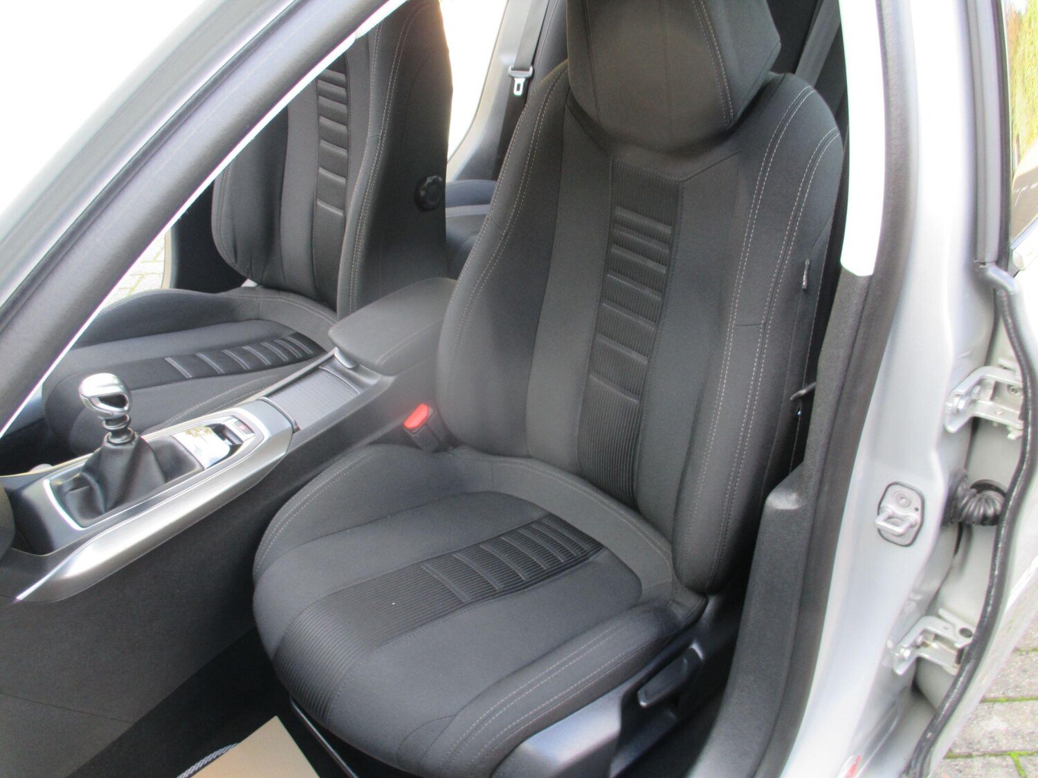 Used Peugeot 308 2014 for sale - 76215229: Photo 33