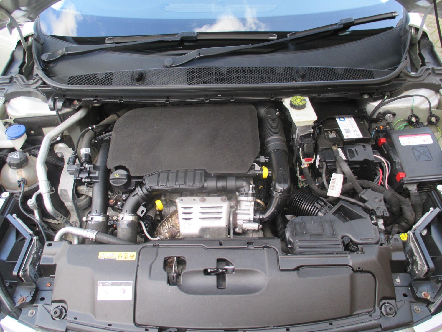 Used Peugeot 308 2014 for sale - 76215229: Photo 44