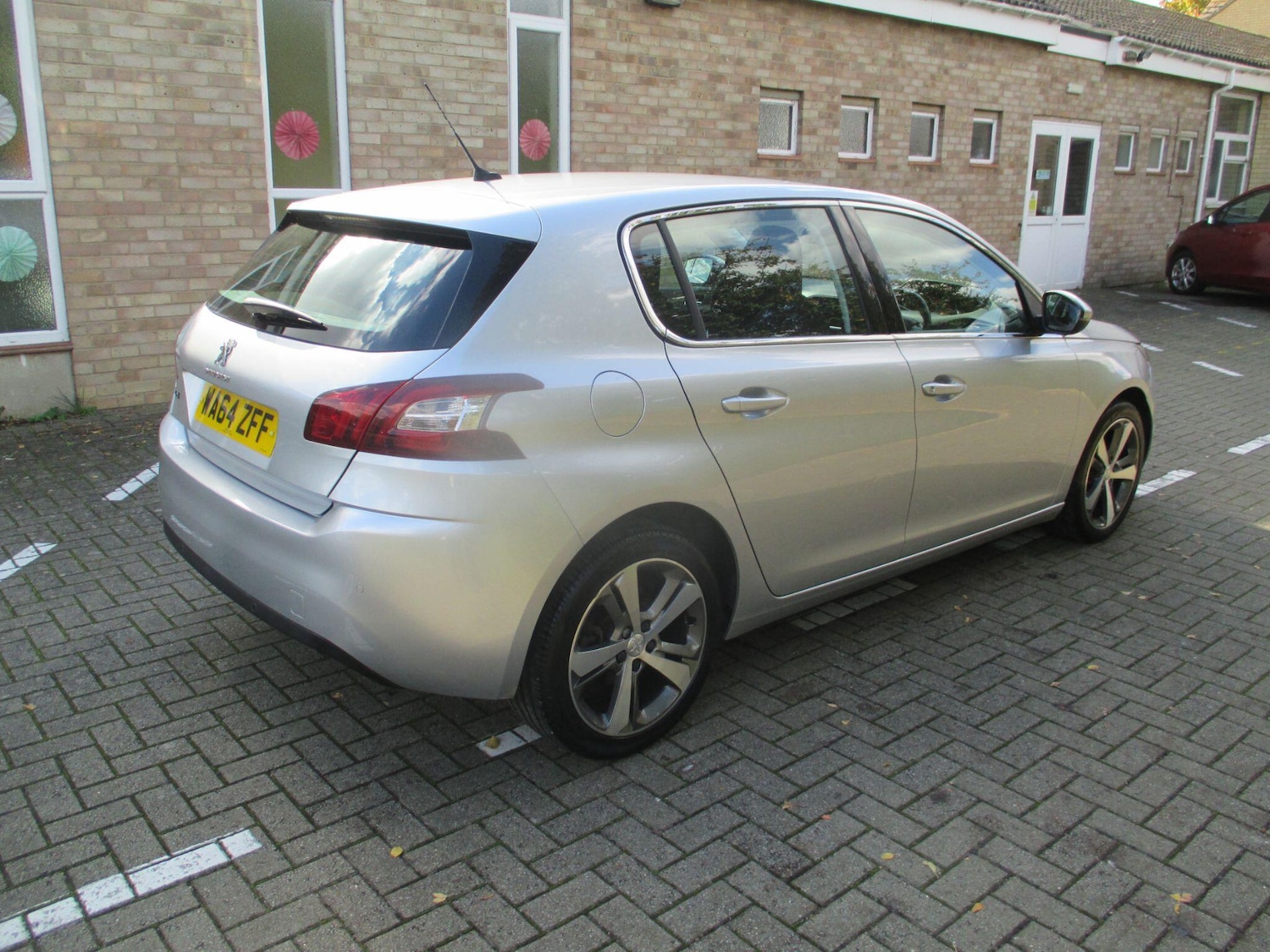 Used Peugeot 308 2014 for sale - 76215229: Photo 5