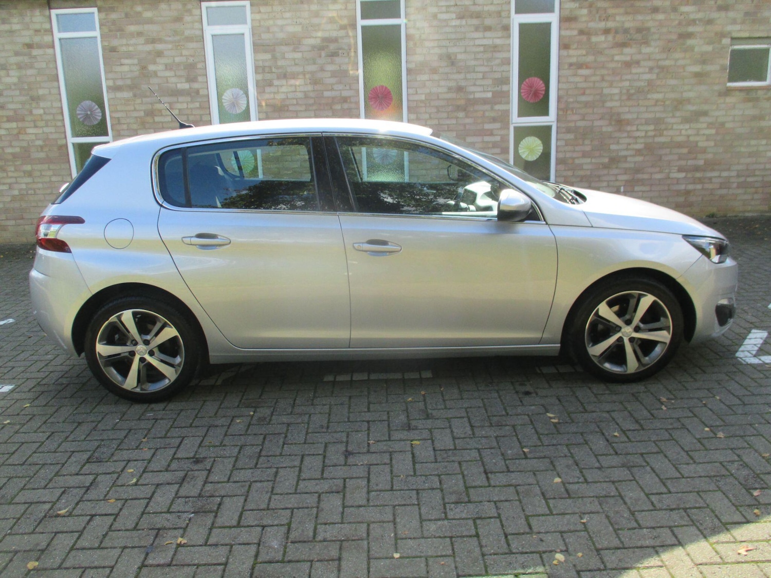 Used Peugeot 308 2014 for sale - 76215229: Photo 6