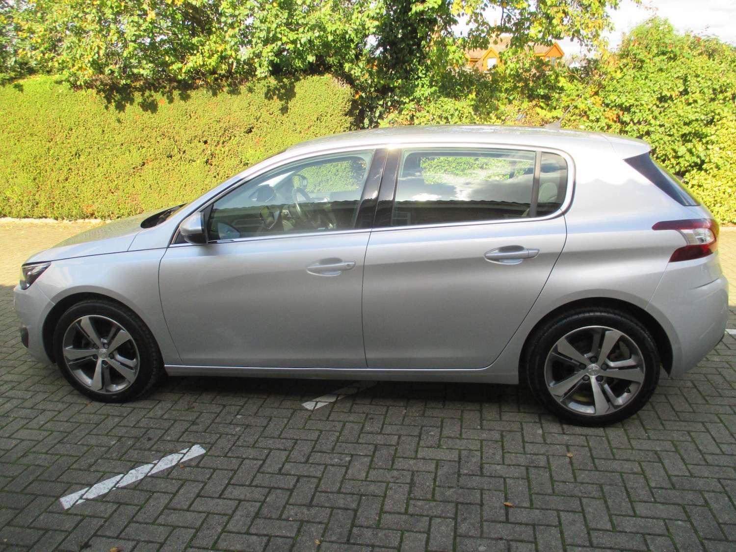 Used Peugeot 308 2014 for sale - 76215229: Photo 7