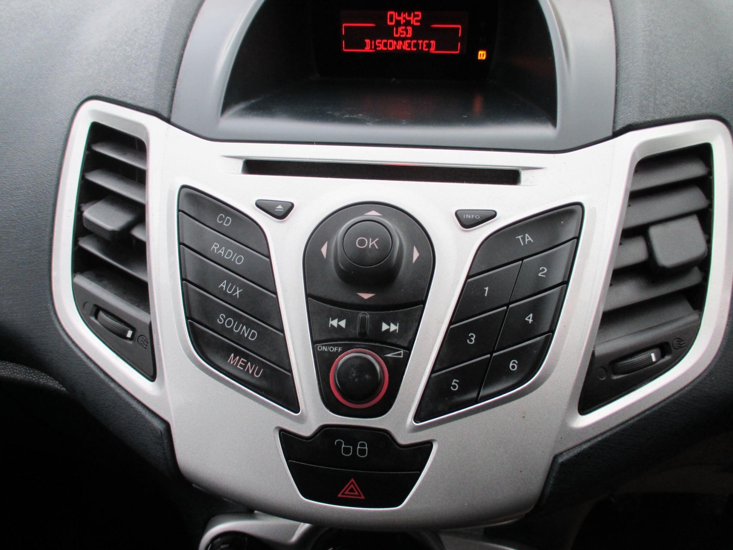 Used Ford Fiesta for sale - 77925953: Photo 14