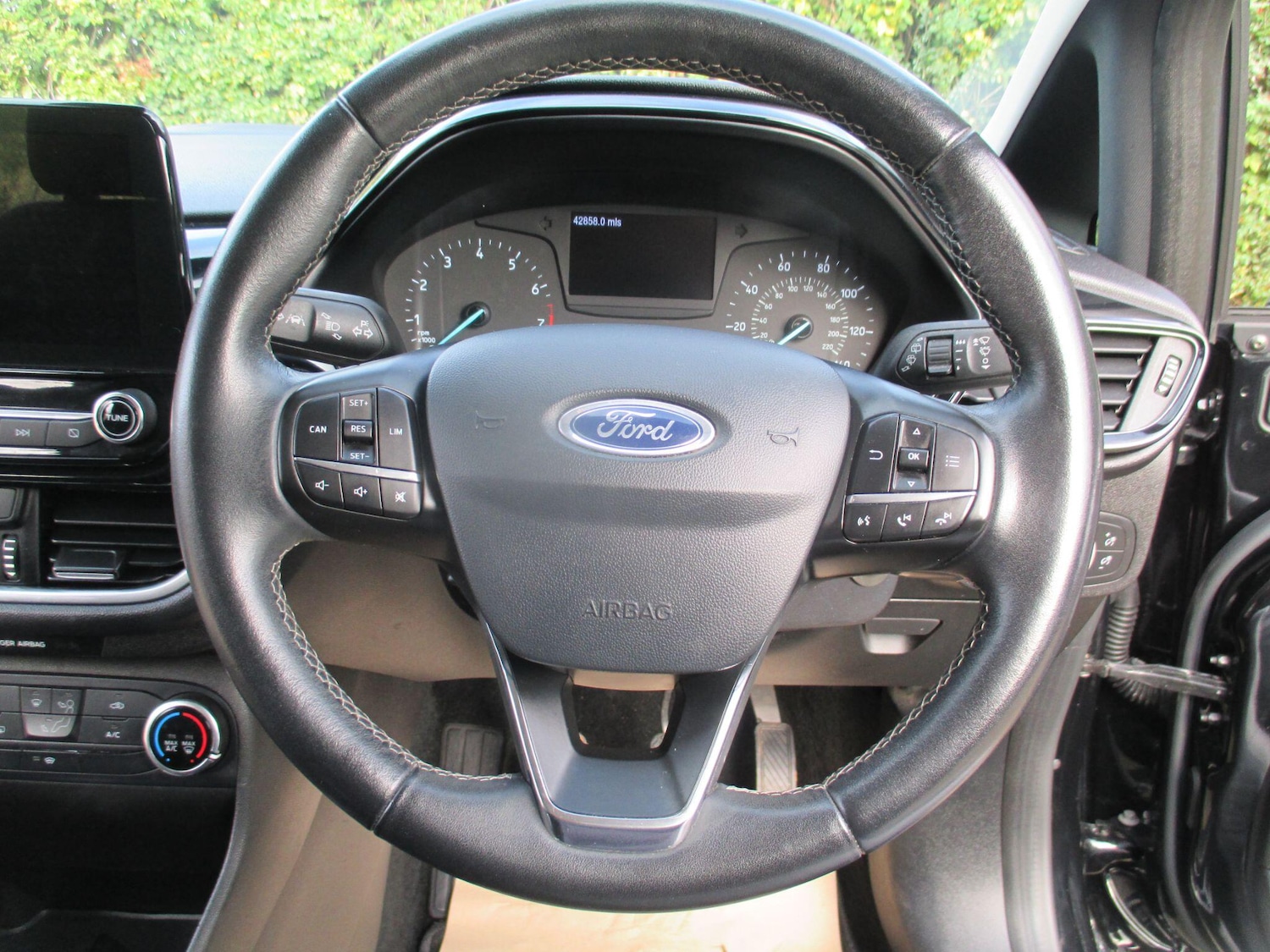 Used Ford Fiesta 2018 for sale - 76349629: Photo 16