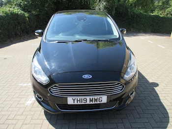 Used Ford S-Max 2019 for sale - 79396198: Photo