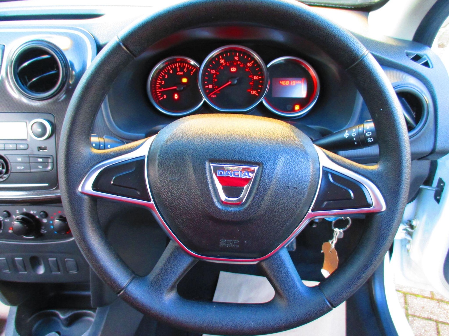 Used Dacia Sandero 2020 for sale - 77015827: Photo 18