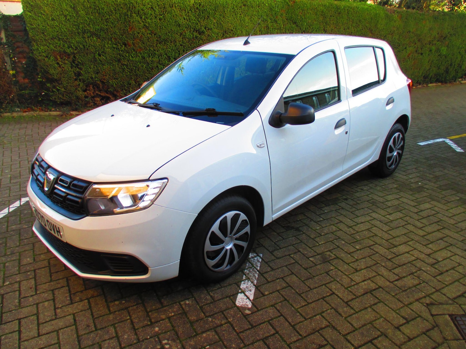 Used Dacia Sandero 2020 for sale - 77015827: Photo 2