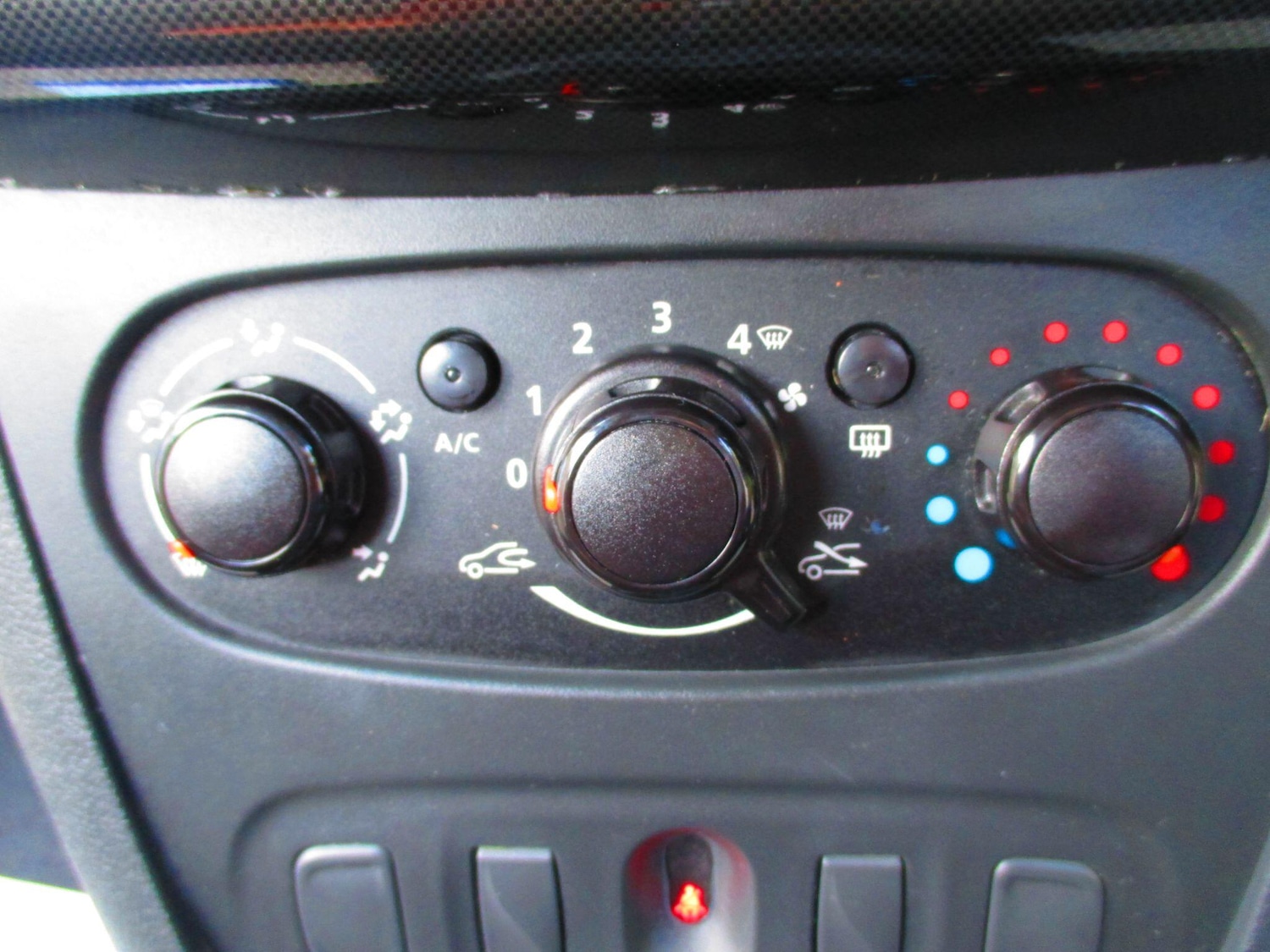 Used Dacia Sandero 2020 for sale - 77015827: Photo 21