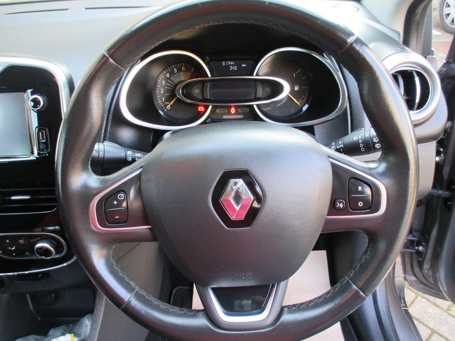 Used Renault Clio 2016 for sale - 77969732: Photo 17