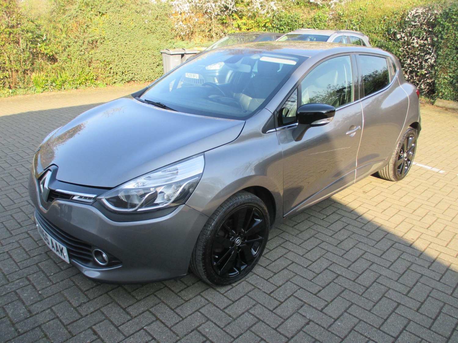 Used Renault Clio 2016 for sale - 77969732: Photo 2