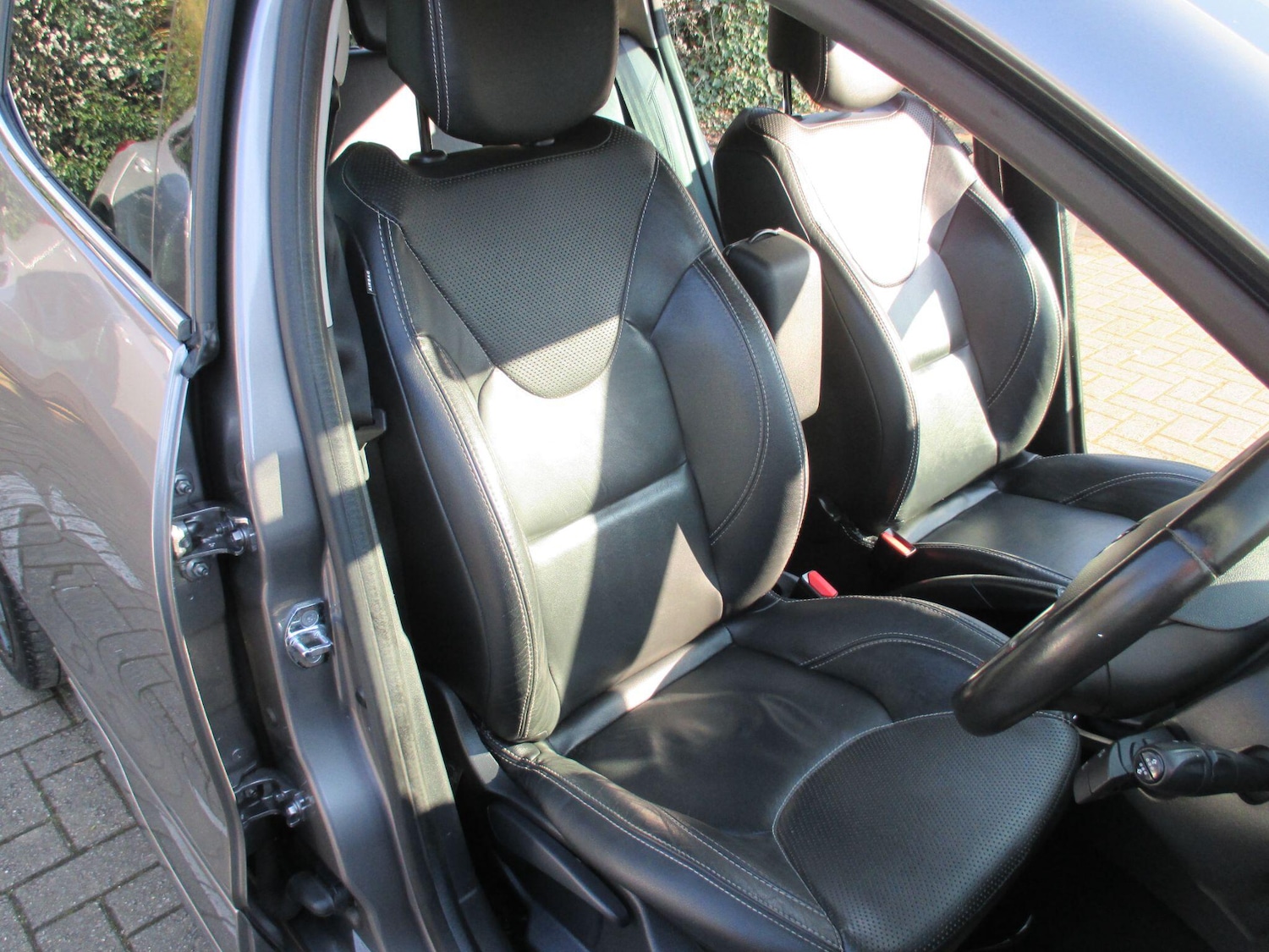 Used Renault Clio 2016 for sale - 77969732: Photo 21