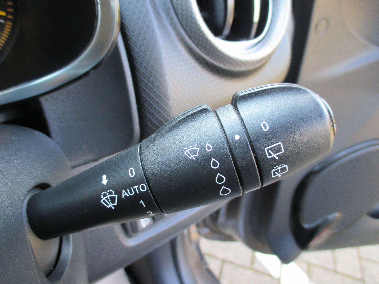 Used Renault Clio 2016 for sale - 77969732: Photo 31