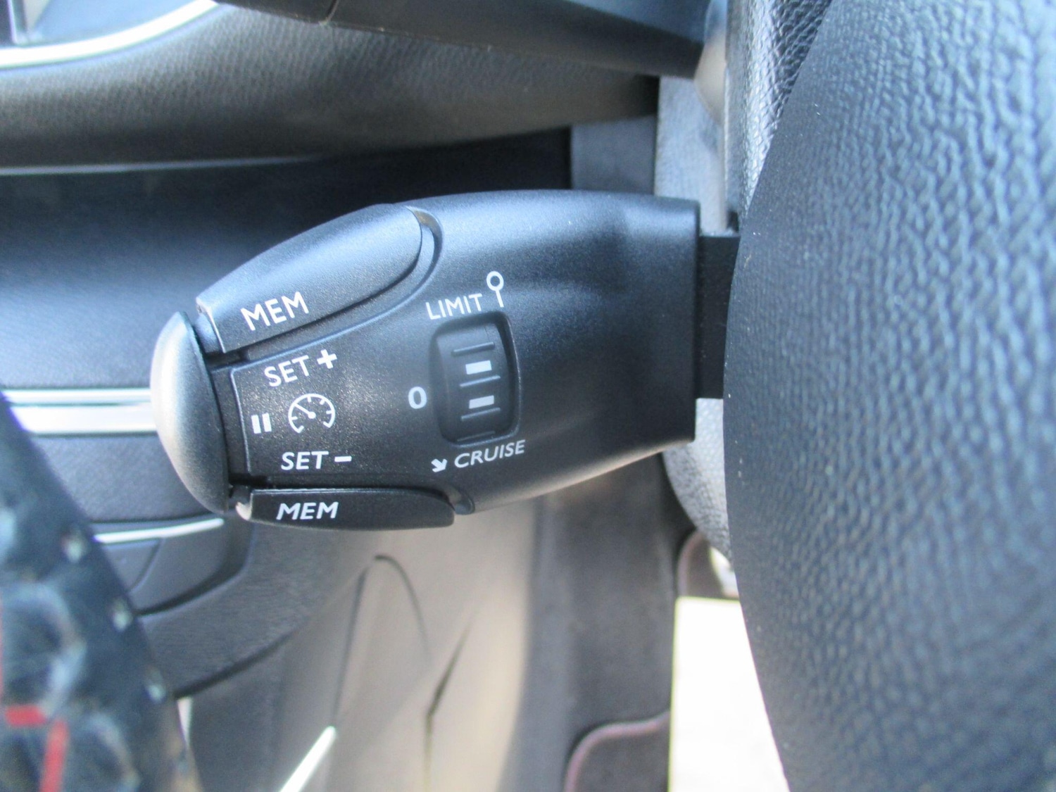 Used Peugeot 308 2016 for sale - 76167253: Photo 35