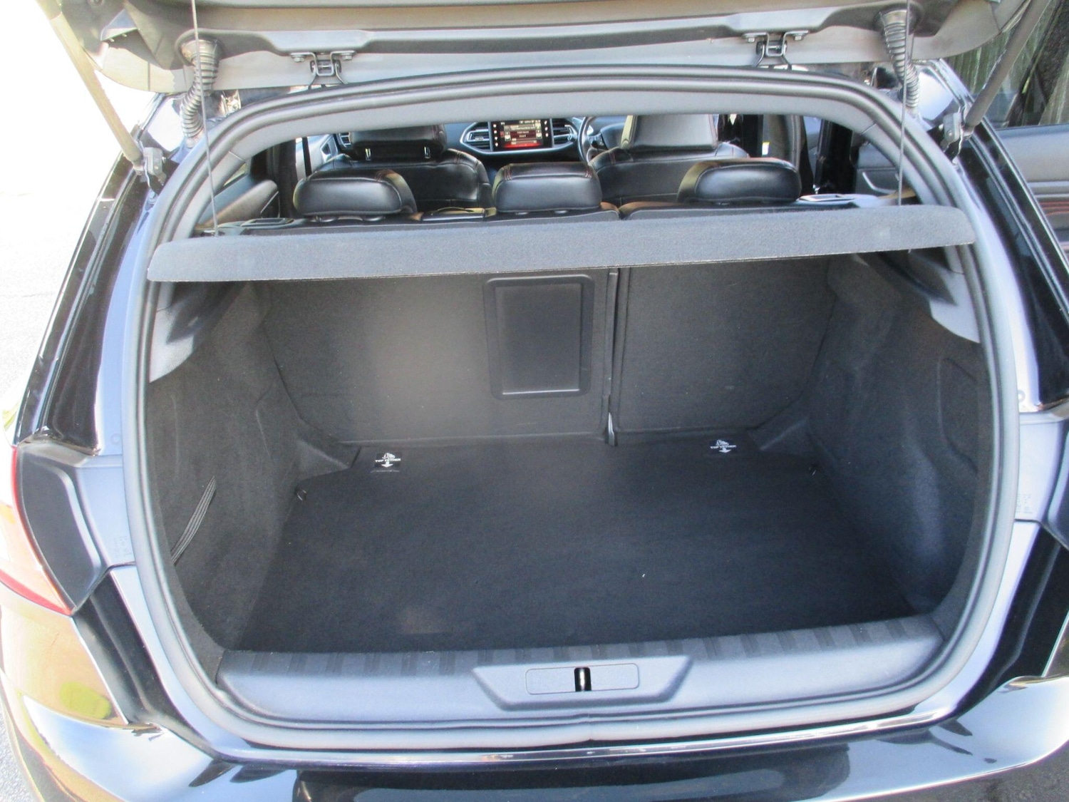 Used Peugeot 308 2016 for sale - 76167253: Photo 44