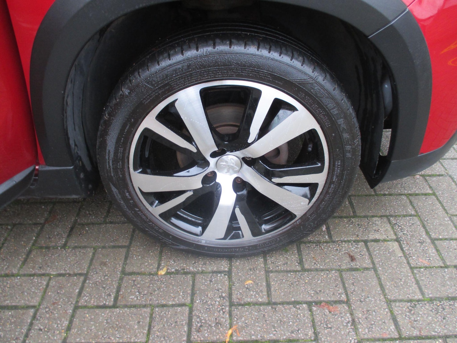 Used Peugeot 2008 2017 for sale - 76607801: Photo 11