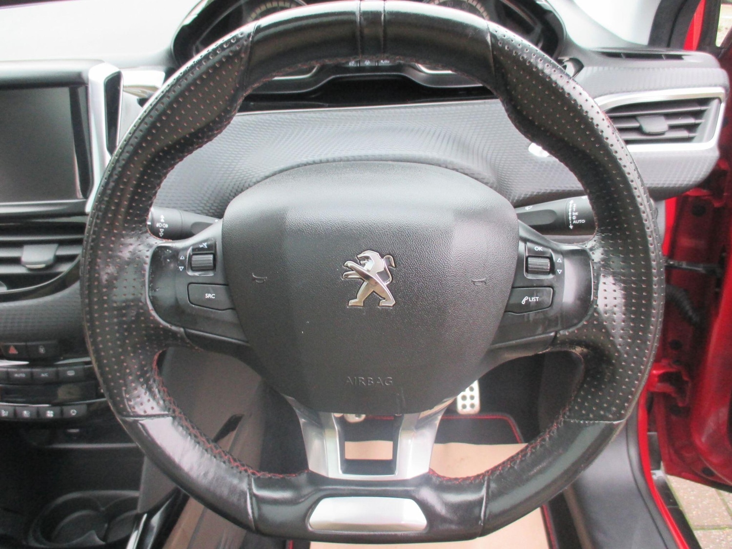 Used Peugeot 2008 2017 for sale - 76607801: Photo 17