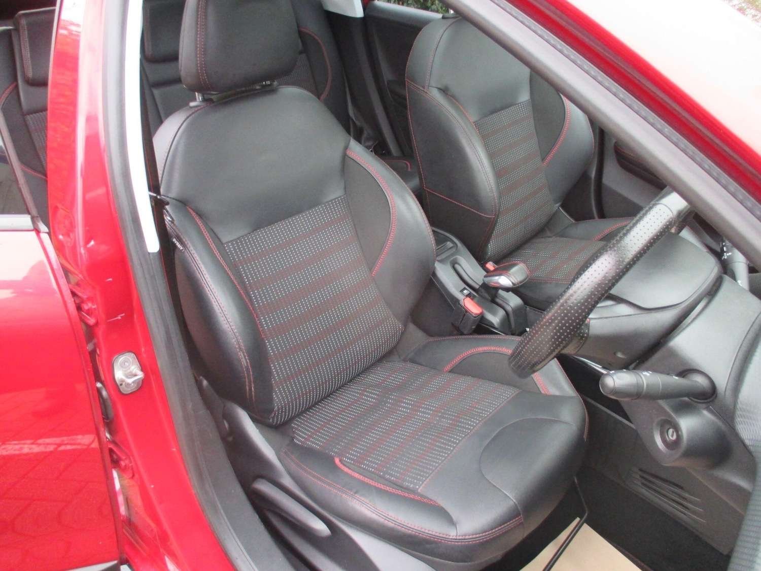 Used Peugeot 2008 2017 for sale - 76607801: Photo 21