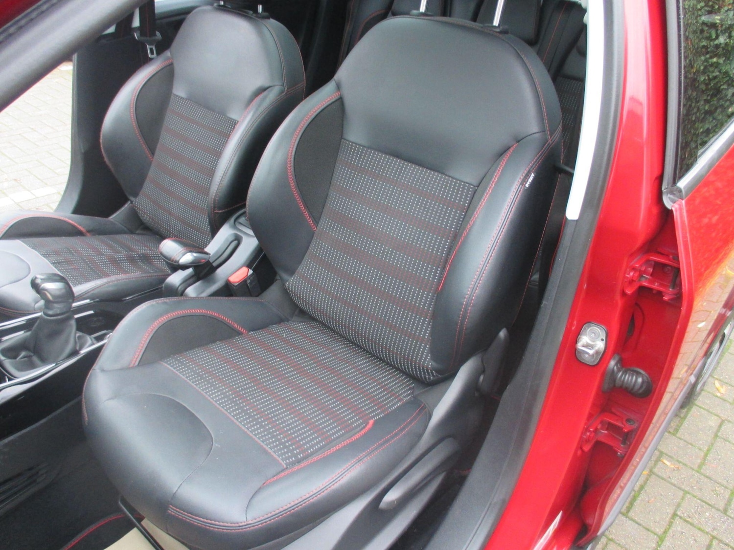 Used Peugeot 2008 2017 for sale - 76607801: Photo 23